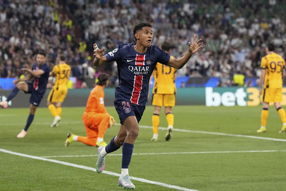 Malam Abadi PSG: Rekor, Remaja Ajaib, dan Sejarah Baru Malam Abadi PSG: Rekor, Remaja Ajaib, dan Sejarah Baru
