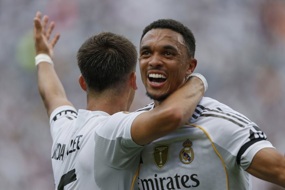 Trent Dapat Pujian Dari Alonso Usai Bermain di Laga Real Madrid vs Pachuca Trent Dapat Pujian Dari Alonso Usai Bermain di Laga Real Madrid vs Pachuca