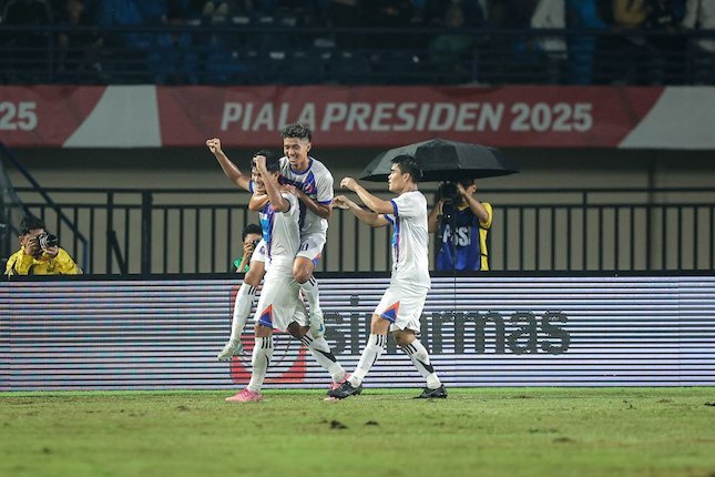 Comeback Epik Port FC Berbuah Gelar Juara Comeback Epik Port FC Berbuah Gelar Juara