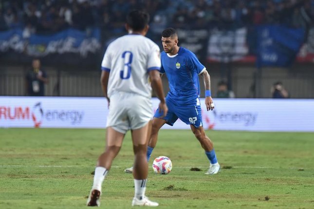 Persib Bandung: Tuan Rumah yang Gagal Bersinar