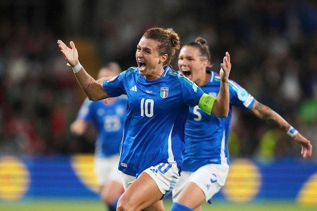 Klasemen Sementara Grup B EURO Wanita 2025 Klasemen Sementara Grup B EURO Wanita 2025