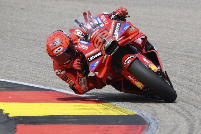 Sempat Mengira Pecco Bagnaia Bakal Bikin Situasi Jadi Sulit Sempat Mengira Pecco Bagnaia Bakal Bikin Situasi Jadi Sulit