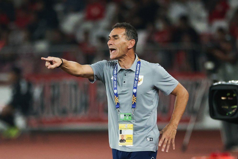 Gerald Vanenburg Meledak di Final Piala AFF U-23 2025: Protes Keras Aksi Tidak Sportif Pelatih Vietnam Gerald Vanenburg Meledak di Final Piala AFF U-23 2025: Protes Keras Aksi Tidak Sportif Pelatih Vietnam