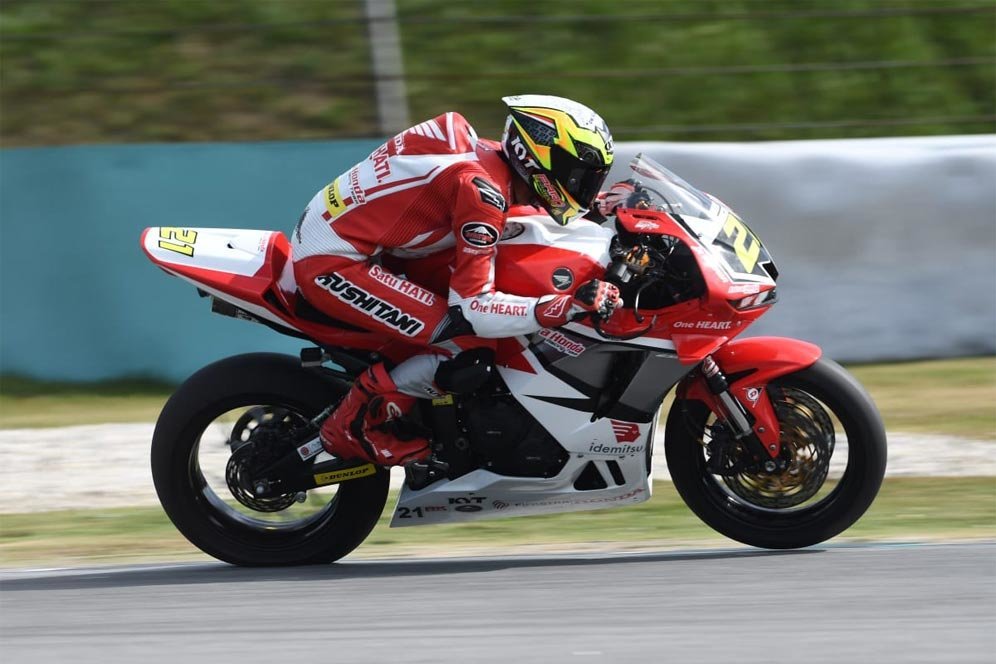 Hasil Race 2 ARRC SS600 Malaysia 2025: Adenanta Putra Naik Podium, Syarifuddin Azman Menang Lagi Hasil Race 2 ARRC SS600 Malaysia 2025: Adenanta Putra Naik Podium, Syarifuddin Azman Menang Lagi