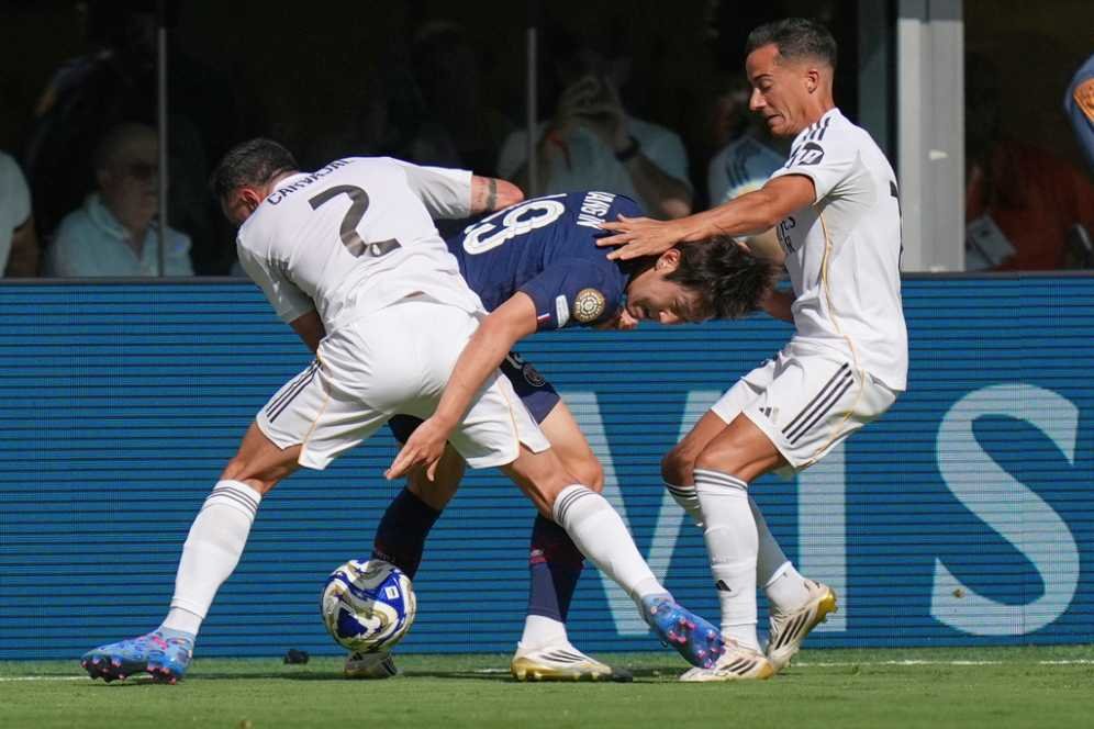 Pelajaran Real Madrid dari Piala Dunia Antarklub 2025: Wajib Beli Bek Baru Lagi? Pelajaran Real Madrid dari Piala Dunia Antarklub 2025: Wajib Beli Bek Baru Lagi?