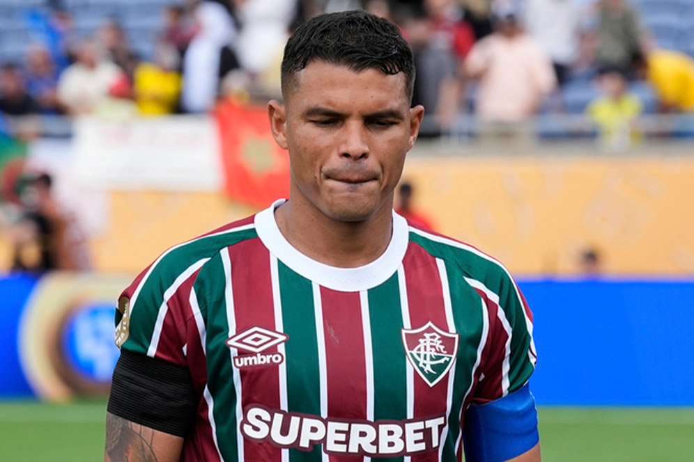 Solusi Panik? AC Milan Pertimbangkan Pulangkan Thiago Silva di Usia 41 Tahun! Solusi Panik? AC Milan Pertimbangkan Pulangkan Thiago Silva di Usia 41 Tahun!