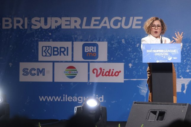 Menunggu PSSI dan FIFA Menunggu PSSI dan FIFA