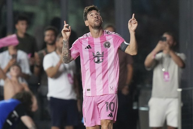 2. Lionel Messi: 404 2. Lionel Messi: 404