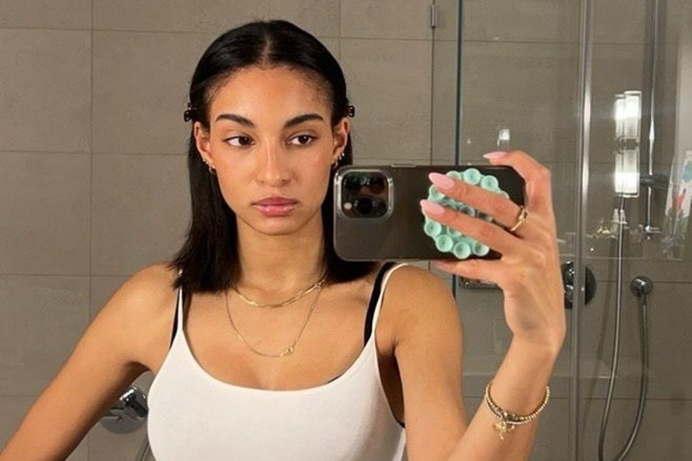 Deretan WAGs Baru Premier League 2025/2026: Dari Ratu Kecantikan, Ratu TikTok, hingga Pengacara HAM Deretan WAGs Baru Premier League 2025/2026: Dari Ratu Kecantikan, Ratu TikTok, hingga Pengacara HAM