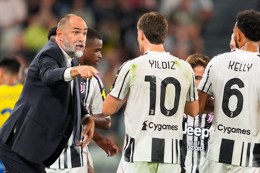 Manchester United Gigit Jari, Bintang Incarannya Ini Pilih Bertahan di Juventus! Manchester United Gigit Jari, Bintang Incarannya Ini Pilih Bertahan di Juventus!