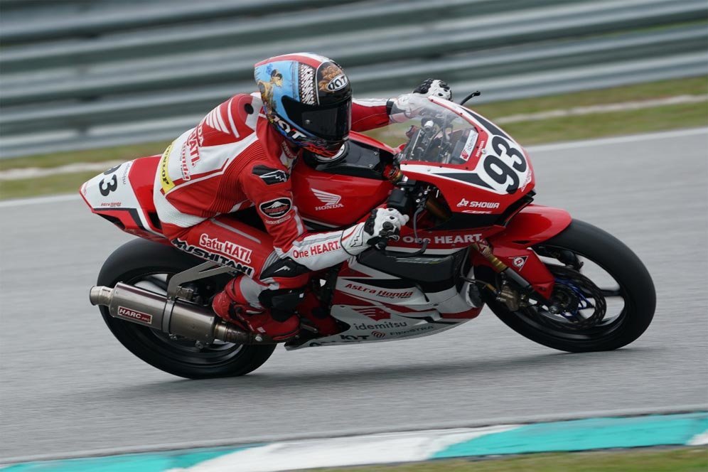 Hasil Race 2 ARRC AP250 Malaysia 2025: Indonesia Sapu Podium, Fadillah Arbi Aditama Menang Hasil Race 2 ARRC AP250 Malaysia 2025: Indonesia Sapu Podium, Fadillah Arbi Aditama Menang