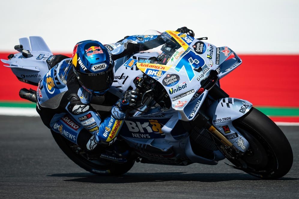 Tim Valentino Rossi Dukung Ducati Beri Alex Marquez Motor Pabrikan di MotoGP 2026, Sebut Layak Dapat Jatah Tim Valentino Rossi Dukung Ducati Beri Alex Marquez Motor Pabrikan di MotoGP 2026, Sebut Layak Dapat Jatah