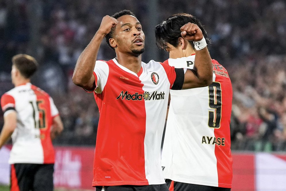Hasil Liga Champions: Drama 90+1 di Laga Feyenoord vs Fenerbahce Hasil Liga Champions: Drama 90+1 di Laga Feyenoord vs Fenerbahce