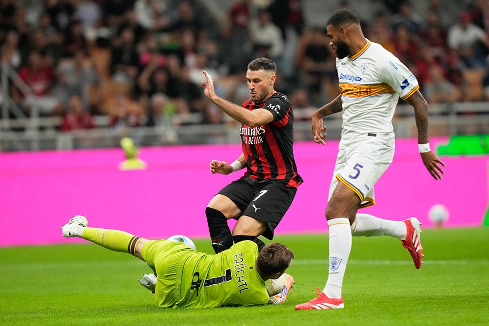 Hasil AC Milan vs Lecce: Gimenez, Nkunku, dan Pulisic Cetak Gol, Rossoneri Melaju Mulus