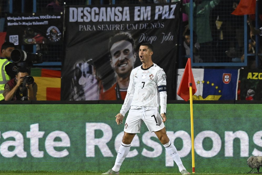 Cristiano Ronaldo Marah Besar saat Fans Nekat Minta Selfie di Hotel Portugal