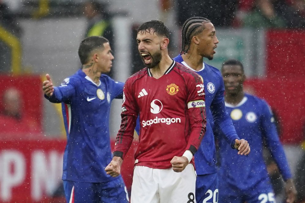 Rekor Baru Bruno Fernandes: 100 Gol Bersama MU Rekor Baru Bruno Fernandes: 100 Gol Bersama MU