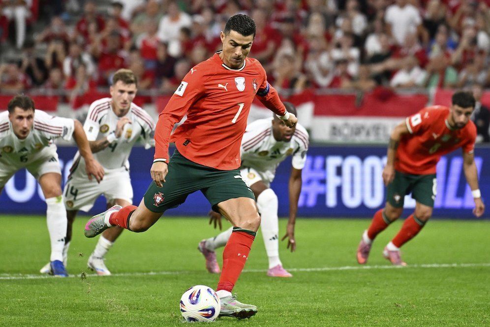 Cristiano Ronaldo Terpaksa Menolak Permintaan Jersey Dominik Szoboszlai, Kenapa? Cristiano Ronaldo Terpaksa Menolak Permintaan Jersey Dominik Szoboszlai, Kenapa?