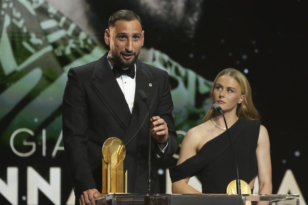 Gianluigi Donnarumma Raih Yashin Trophy 2025, Ungkap Rasa Syukur untuk PSG & Man City Gianluigi Donnarumma Raih Yashin Trophy 2025, Ungkap Rasa Syukur untuk PSG & Man City