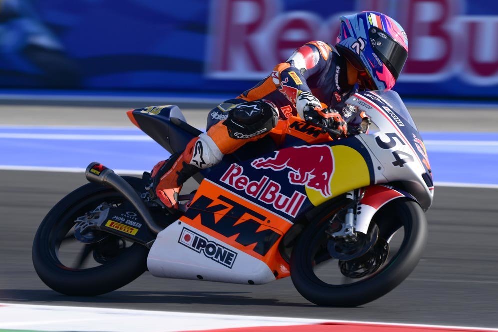 Hasil Race 1 Red Bull Rookies Cup San Marino 2025: Veda Ega Pratama Kecelakaan, Brian Uriarte Jadi Juara Hasil Race 1 Red Bull Rookies Cup San Marino 2025: Veda Ega Pratama Kecelakaan, Brian Uriarte Jadi Juara