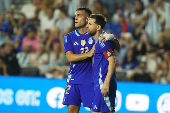 Catatan Luar Biasa Bersama Tim Nasional Argentina Catatan Luar Biasa Bersama Tim Nasional Argentina