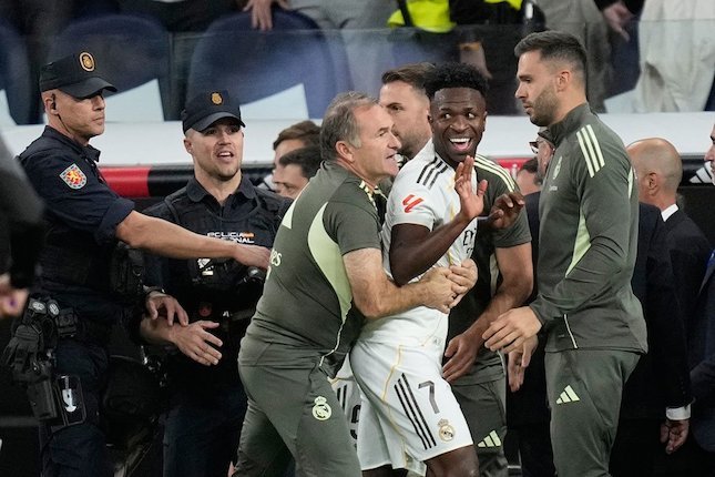 Vinicius Bikin Gila McManaman