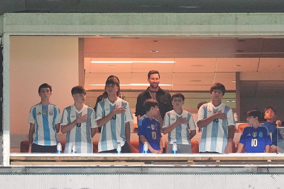 Mengapa Lionel Messi Tidak Bermain di Laga Argentina vs Venezuela? Scaloni Akhirnya Buka Suara