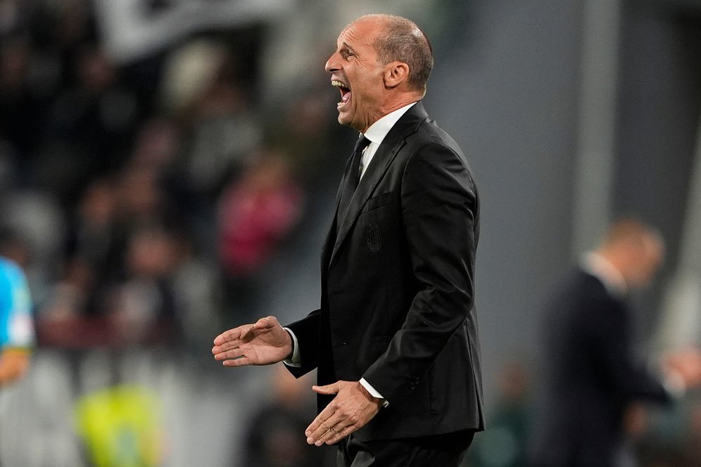 Ibrahimovic Konfirmasikan Drama di Ruang Ganti Milan: Allegri Tegur Keras Leao Usai Lawan Juventus