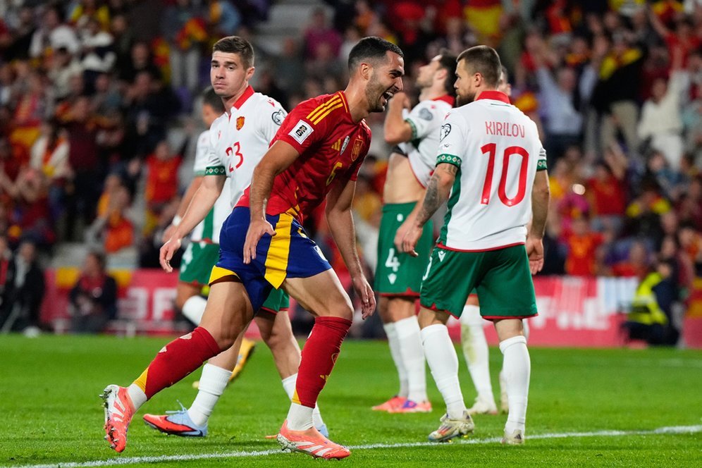 Gelandang Arsenal Ini Disebut Sudah Sekelas Rodri dan Pedri Gelandang Arsenal Ini Disebut Sudah Sekelas Rodri dan Pedri