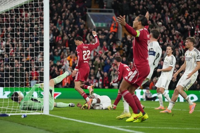 Gawang Courtois Akhirnya Jebol Juga Gawang Courtois Akhirnya Jebol Juga