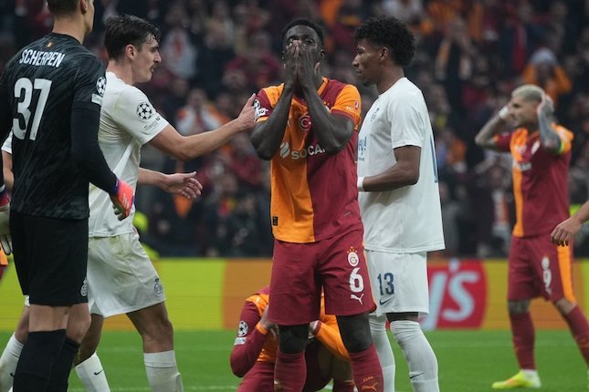 Galatasaray Kecolongan Galatasaray Kecolongan
