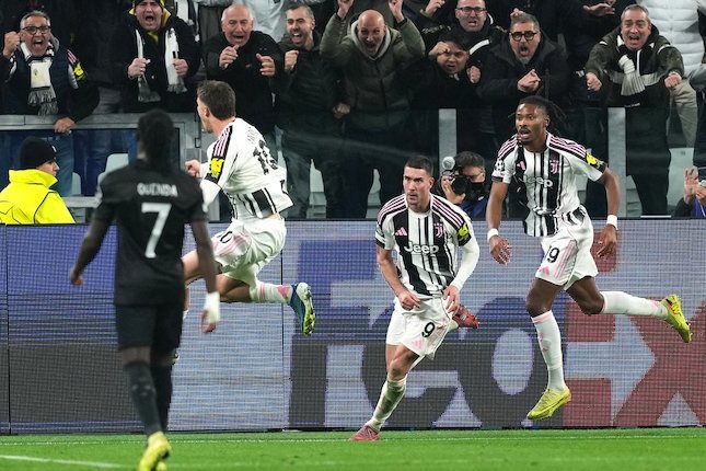 Sejajar dengan Ronaldo dan Higuain Sejajar dengan Ronaldo dan Higuain