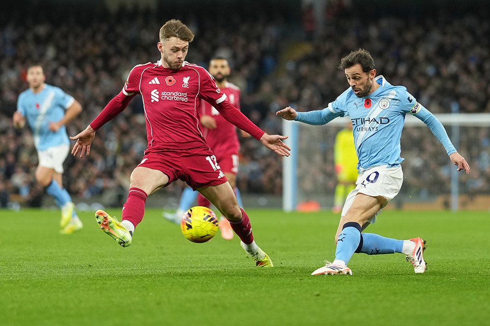 Liverpool Terpuruk di Bawah Arne Slot: Krisis Performa dan Rapuh di Laga Tandang Liverpool Terpuruk di Bawah Arne Slot: Krisis Performa dan Rapuh di Laga Tandang
