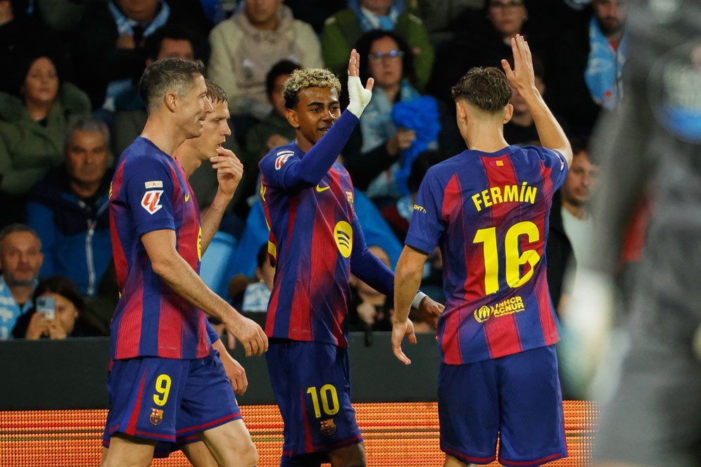Barcelona Racikan Hansi Flick: Tidak Terlalu Jago, tapi Suguhkan Sepak Bola Paling Menghibur! Barcelona Racikan Hansi Flick: Tidak Terlalu Jago, tapi Suguhkan Sepak Bola Paling Menghibur!