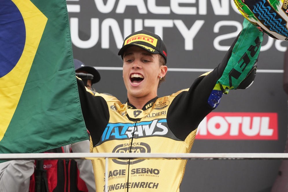 Emosional Saat Dapat Ucapan Selamat dari Marc Marquez, Diogo Moreira Merasa Dibantu Juarai Moto2 2025