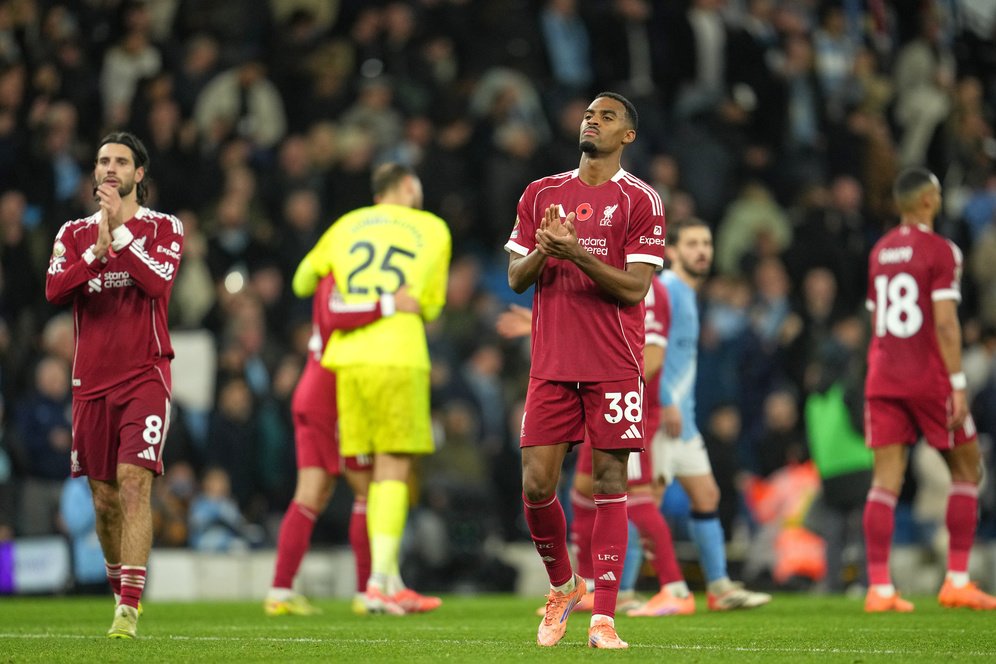 Liverpool Kembali Catat Rekor Buruk Usai Kalah Telak dari Manchester City Liverpool Kembali Catat Rekor Buruk Usai Kalah Telak dari Manchester City