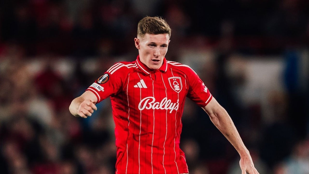 8 Pemain Manchester United = 1 Elliot Anderson 8 Pemain Manchester United = 1 Elliot Anderson