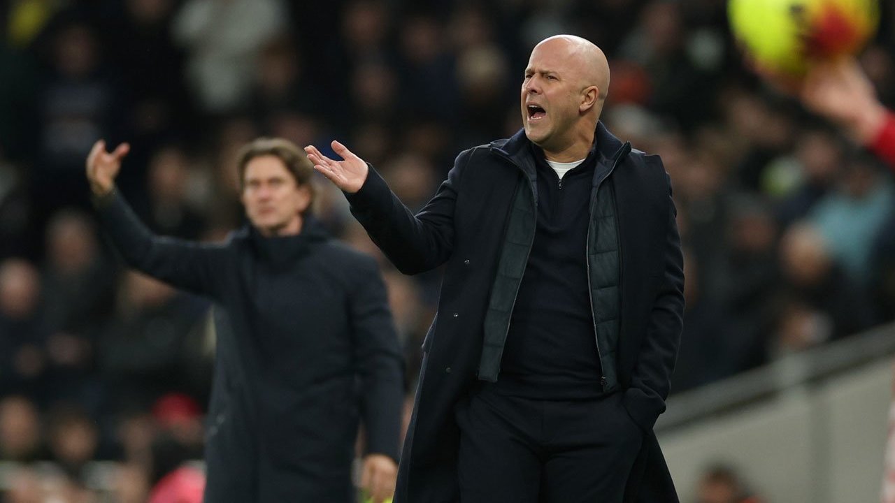 Liverpool Cari Pengganti Arne Slot, Muncul Nama Tak Terduga Liverpool Cari Pengganti Arne Slot, Muncul Nama Tak Terduga