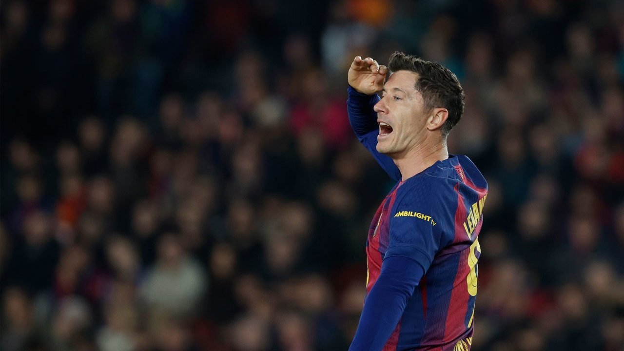 Kontak Menipis, Robert Lewandowski Isyaratkan Masih Ingin Lanjut di Barcelona Kontak Menipis, Robert Lewandowski Isyaratkan Masih Ingin Lanjut di Barcelona