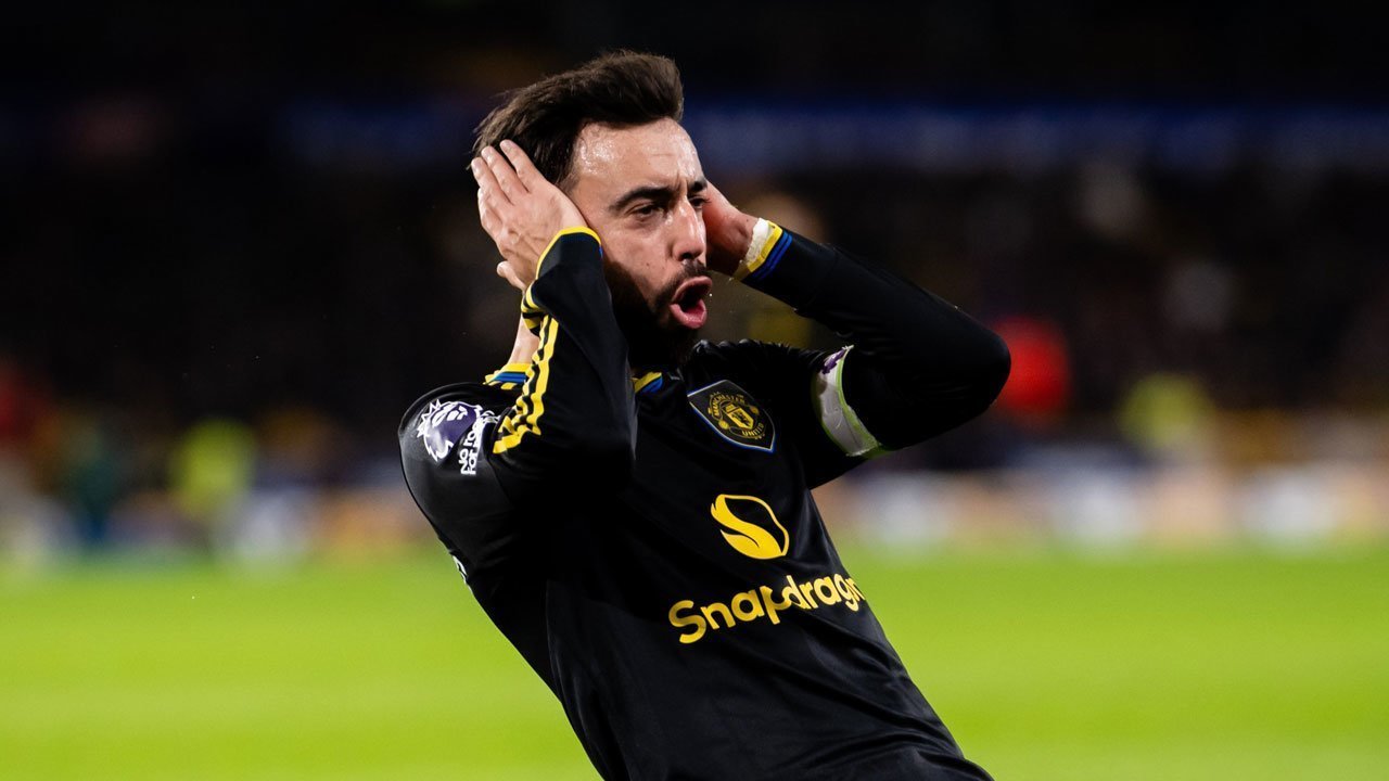 Bruno Fernandes Tertangkap Ngopi dengan Tangan Kanan Ruben Amorim Usai Pemecatan Mengejutkan di MU Bruno Fernandes Tertangkap Ngopi dengan Tangan Kanan Ruben Amorim Usai Pemecatan Mengejutkan di MU