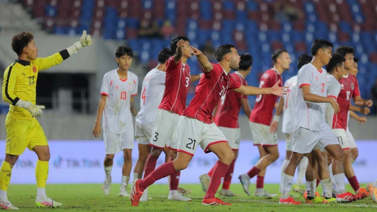 Cerita SEA Games 2025: Penantian 30 Tahun Penonton Lokal Chiang Mai Akhirnya Terbayarkan setelah Melihat Kembali Legenda Timnas Indonesia Cerita SEA Games 2025: Penantian 30 Tahun Penonton Lokal Chiang Mai Akhirnya Terbayarkan setelah Melihat Kembali Legenda Timnas Indonesia