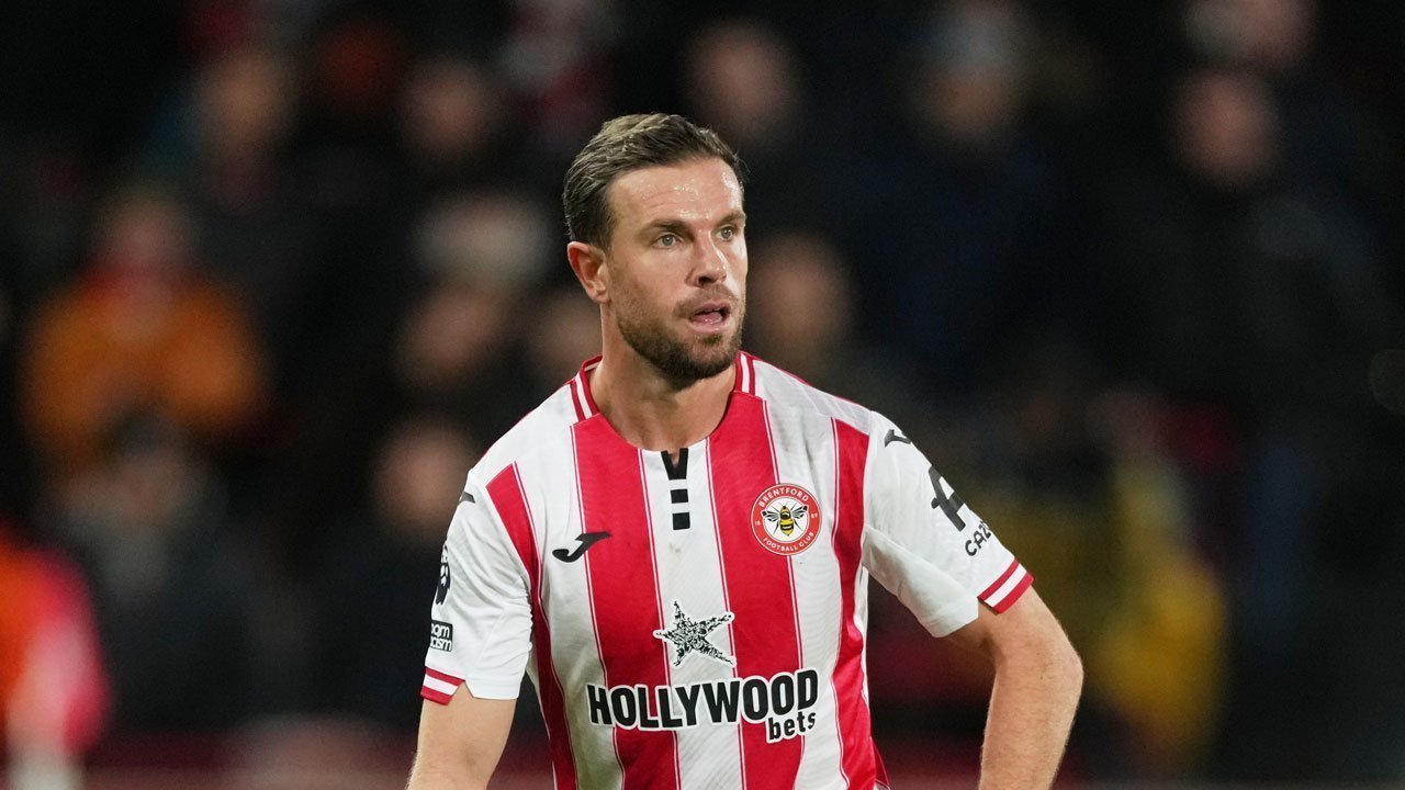 Selebrasi Gol Pertama Jordan Henderson untuk Brentford, Ada Nama Diogo Jota di Baliknya Selebrasi Gol Pertama Jordan Henderson untuk Brentford, Ada Nama Diogo Jota di Baliknya