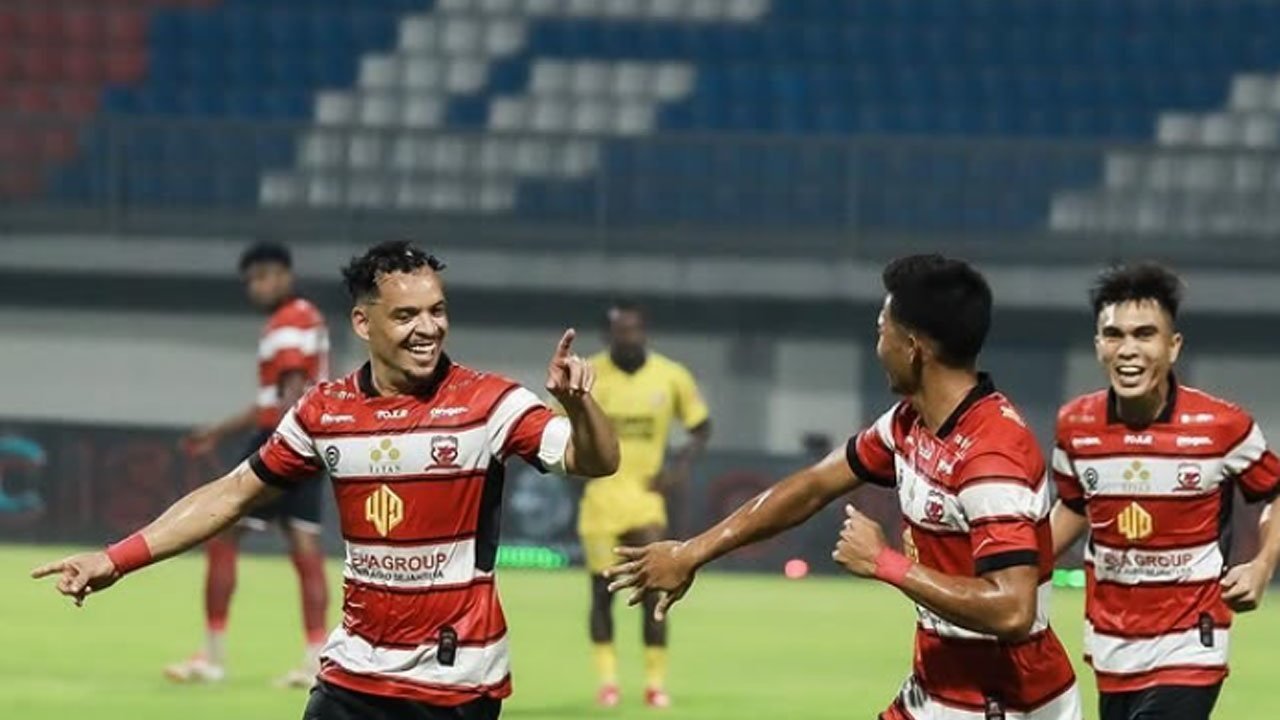 Link Live Streaming Madura United vs PSBS di BRI Super League