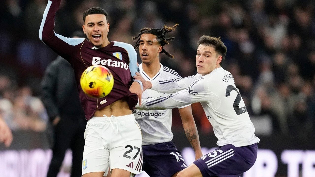 Statistik Horor Manuel Ugarte di Manchester United: Benarkah Sudah jadi 'Kutukan' untuk Setan Merah? Statistik Horor Manuel Ugarte di Manchester United: Benarkah Sudah jadi 'Kutukan' untuk Setan Merah?