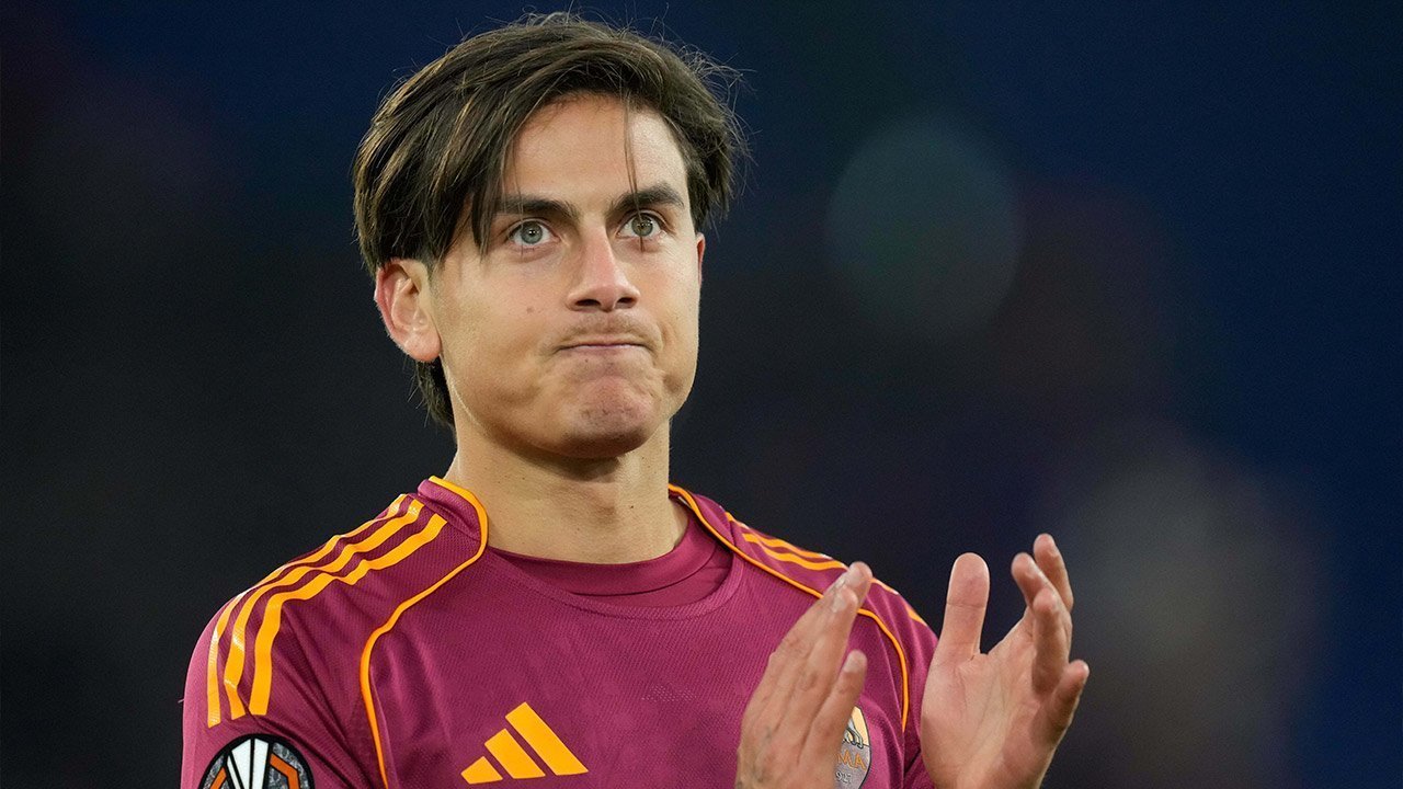 Romantisme Paulo Dybala dan AS Roma di Ujung Jalan, La Joya Jalin Kesepakatan dengan Boca Juniors Romantisme Paulo Dybala dan AS Roma di Ujung Jalan, La Joya Jalin Kesepakatan dengan Boca Juniors