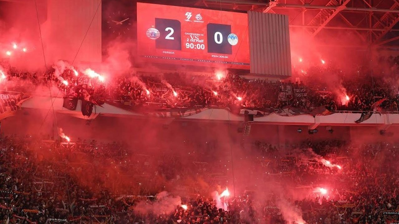 Dedengkot The Jakmania Ungkap Pengkritik Sudah Mulai Dapat Ancaman: Cukup Kesabaran Ini Harus Menyaksikan Persija Selalu Terusir Dedengkot The Jakmania Ungkap Pengkritik Sudah Mulai Dapat Ancaman: Cukup Kesabaran Ini Harus Menyaksikan Persija Selalu Terusir