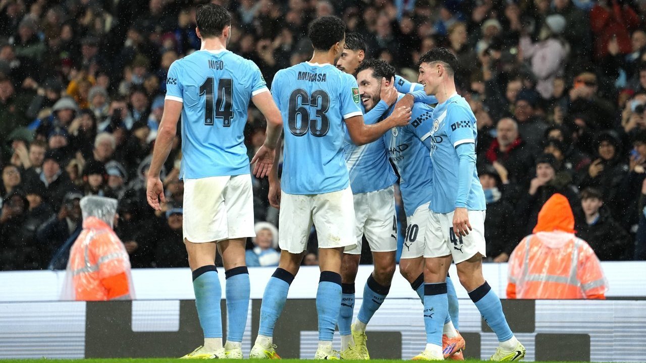Skuad Man City Harus Timbang Berat Badan Sebelum Libur Natal, Guardiola Ketat! Skuad Man City Harus Timbang Berat Badan Sebelum Libur Natal, Guardiola Ketat!