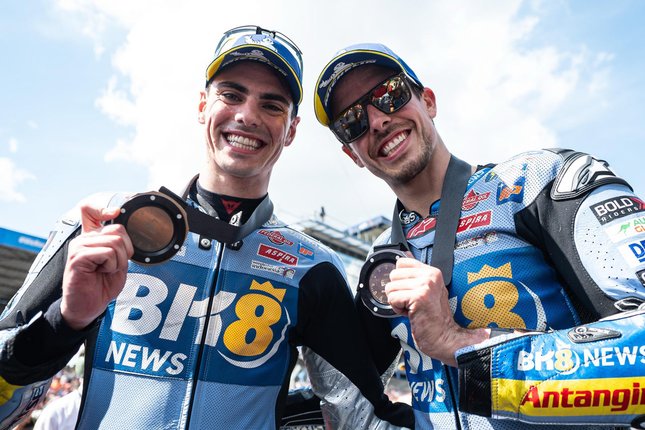 Hormati Marc Marquez, Lebih Dekat dengan Alex Marquez Hormati Marc Marquez, Lebih Dekat dengan Alex Marquez