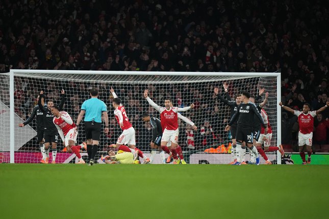 Ringkasan Pertandingan Arsenal vs Aston Villa Ringkasan Pertandingan Arsenal vs Aston Villa
