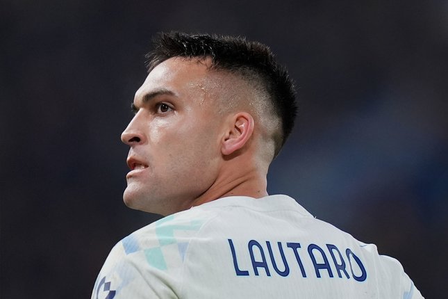 Lautaro Terancam Absen Panjang