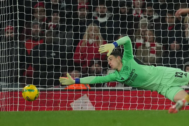 Adu Penalti Arsenal vs Crystal Palace